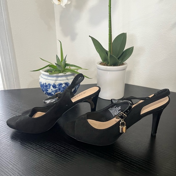 Black open toed heels - Picture 2 of 2